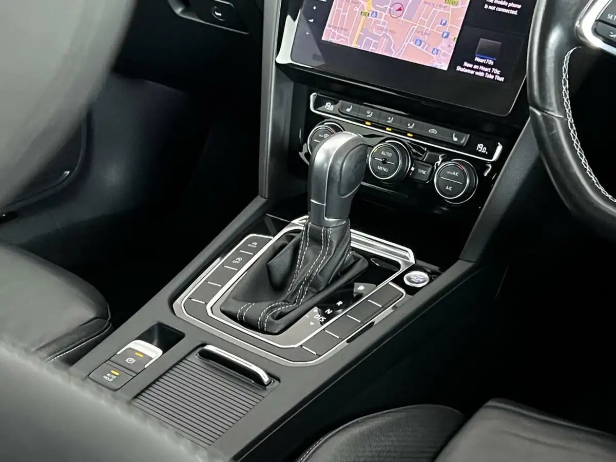 2018-volkswagen-arteon-20-tsi-r-line-190ps-ss-big-33