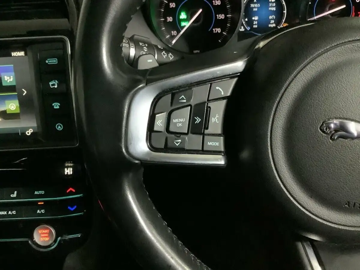 2017-jaguar-f-pace-20i-prestige-250ps-1997cc-big-16