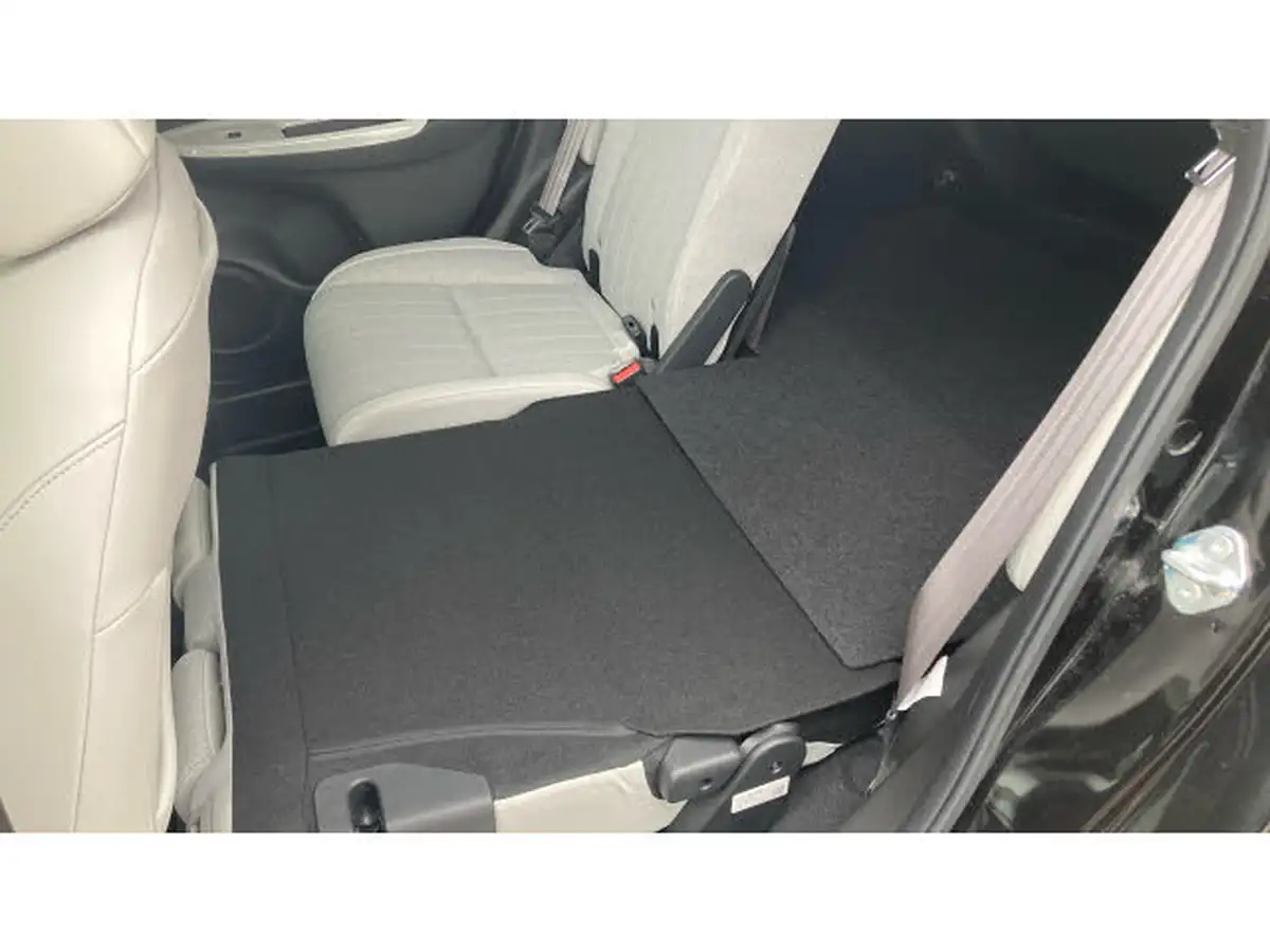 2020-honda-jazz-15-i-mmd-ex-big-40