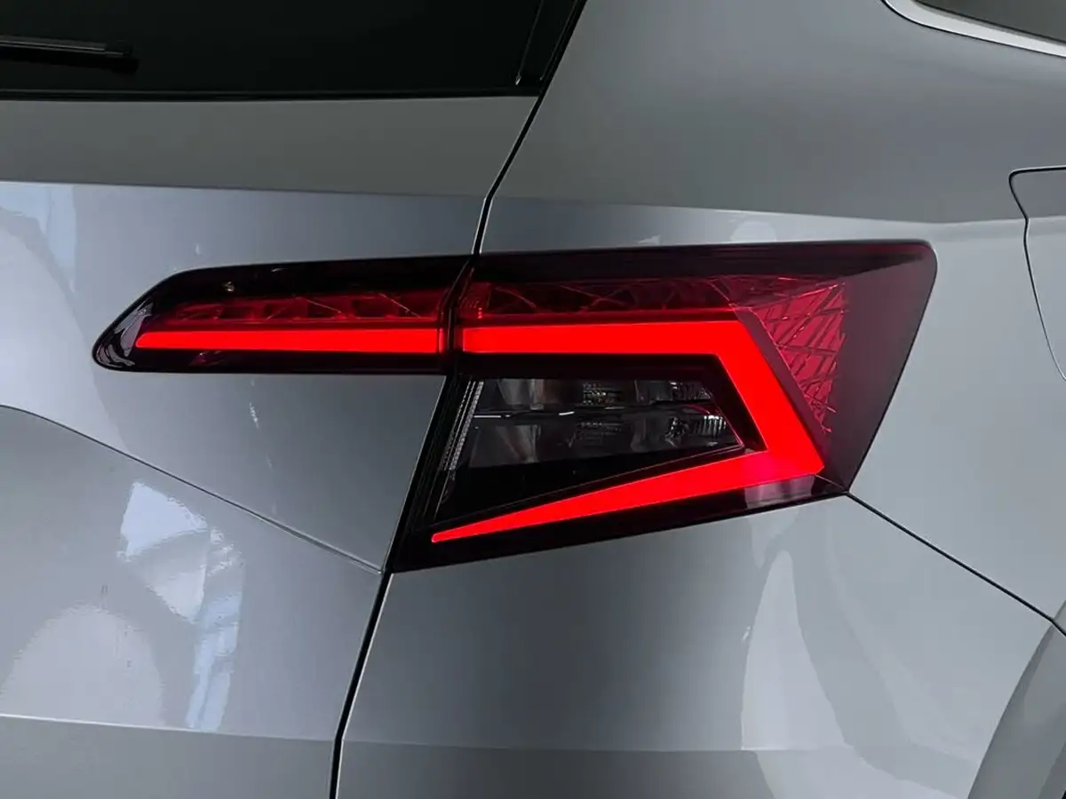 2021-skoda-karoq-15-tsi-se-l-dsg-big-7