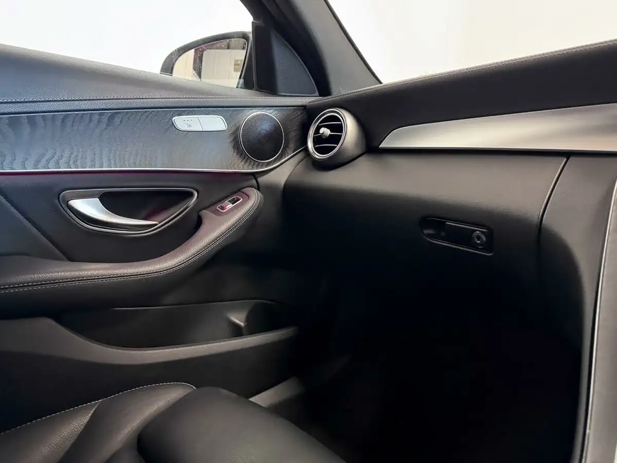 2019-mercedes-benz-c-class-30-c43-amg-premiumss-estate-5d-big-24