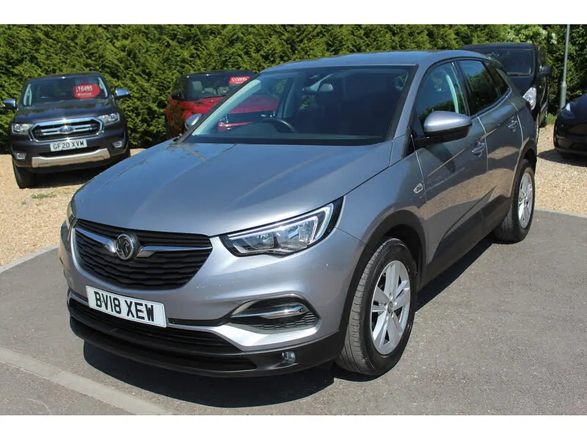 2018-vauxhall-grandland-x-16cdti-se-122ps-ecotec-big-2