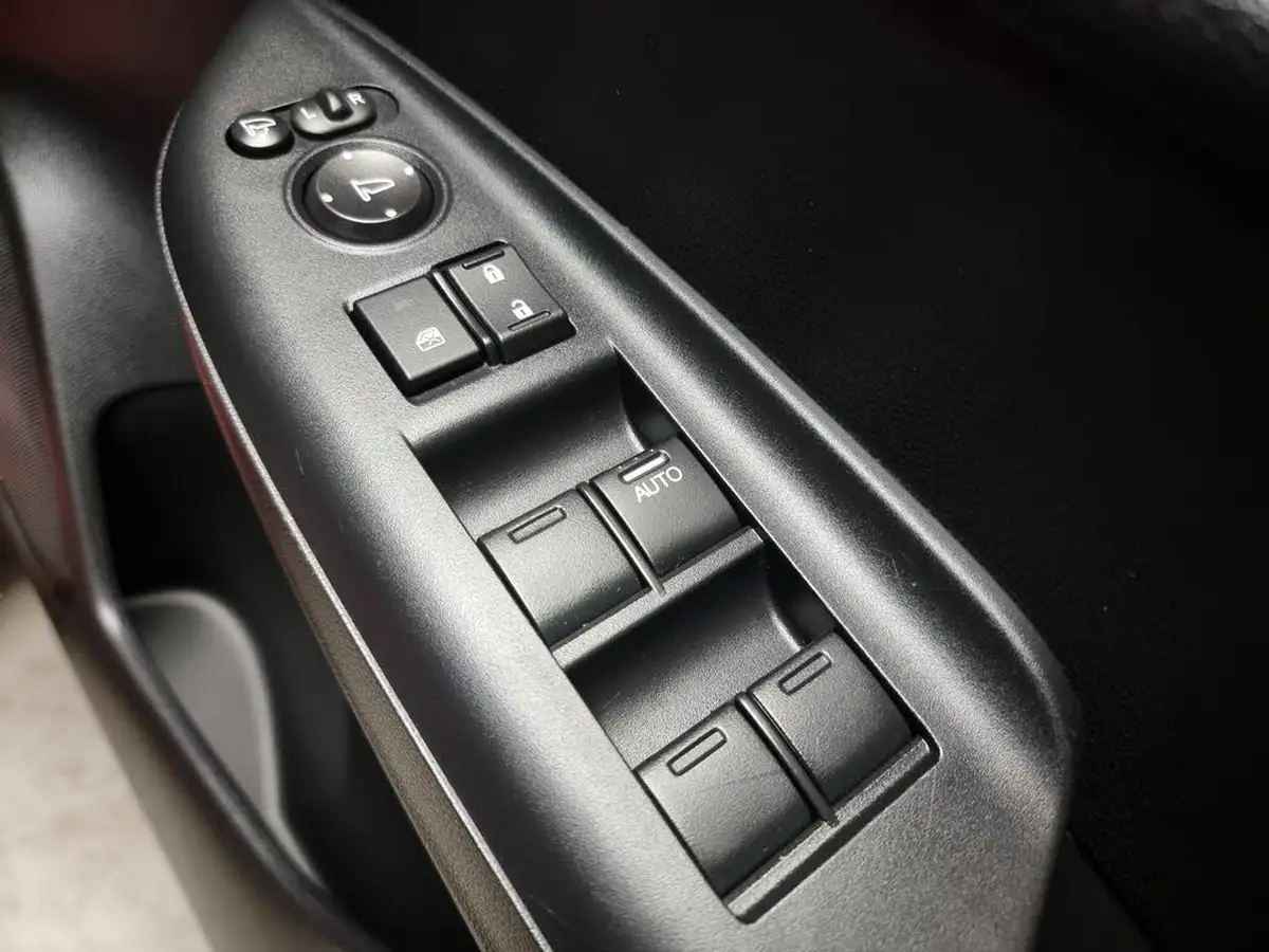 2019-honda-jazz-13-i-vtec-se-navi-big-20
