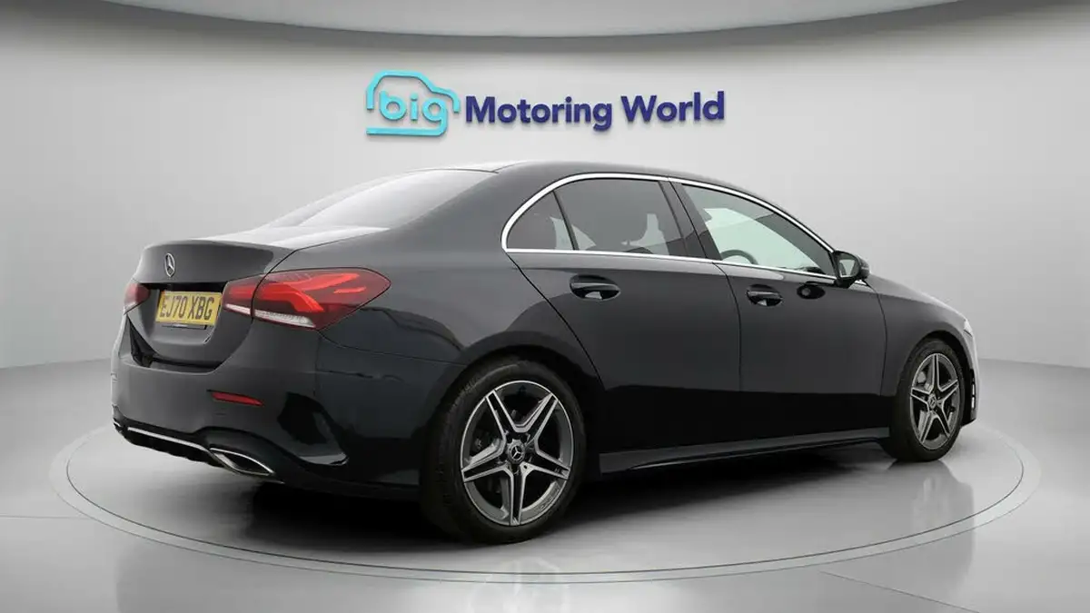 2020-mercedes-benz-a-class-13-a200-amg-line-saloon-4d-7g-dct-big-6