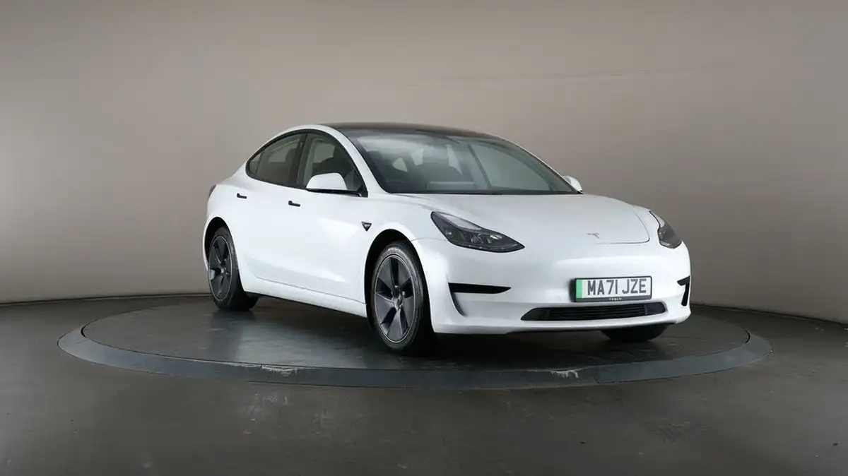 2021-tesla-model-3-e-standard-plus-big-44