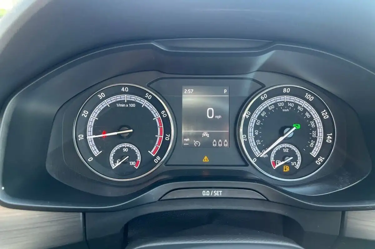 2020-skoda-kodiaq-15-tsi-se-5-dsg-big-11