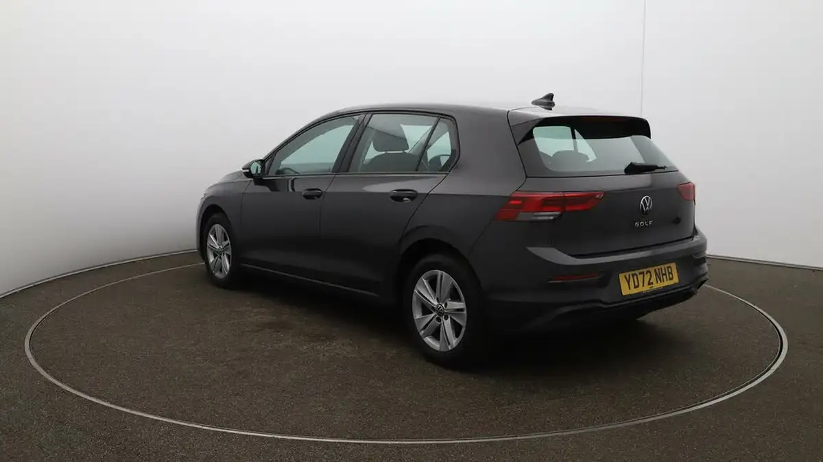 2022-volkswagen-golf-20tdi-life-hatchback-big-53
