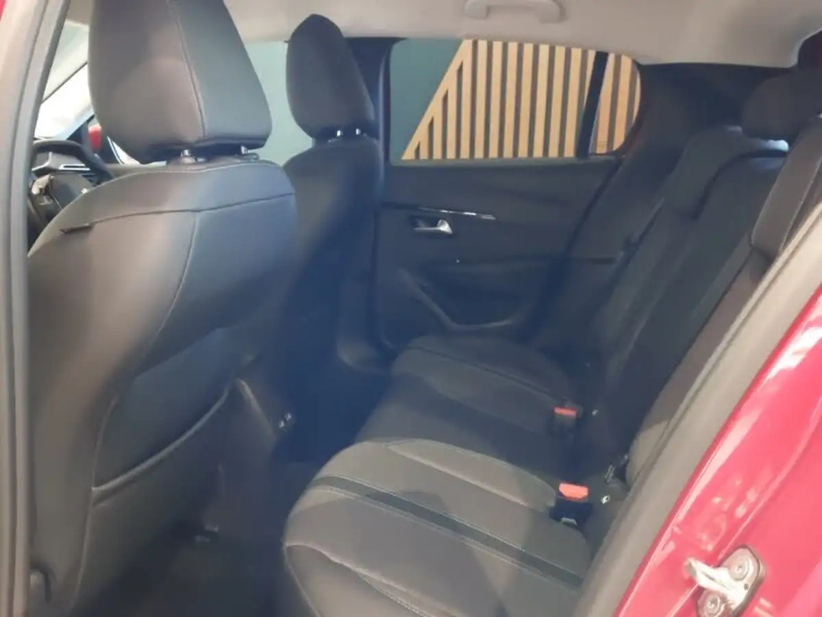 2020-peugeot-208-12-puretech-allure-100bhp-big-5