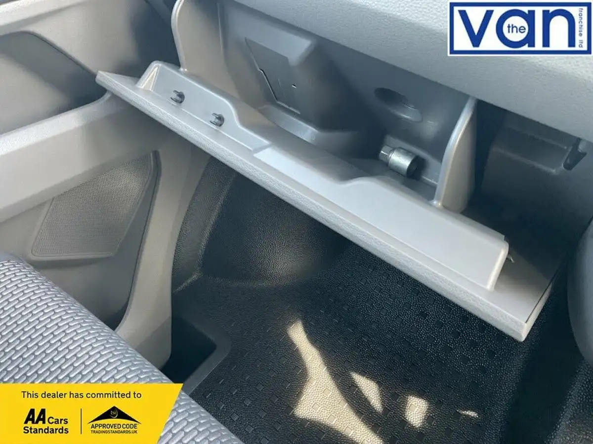 2022-volkswagen-transporter-20tdi-t28-highline-bmt-swb-110pseu6d-big-33