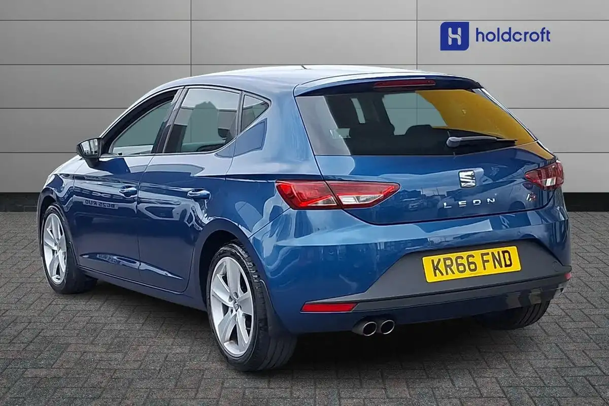 2016-seat-leon-14-fr-tech-pack-ecotsi-hatchback-5d-1395cc-big-1