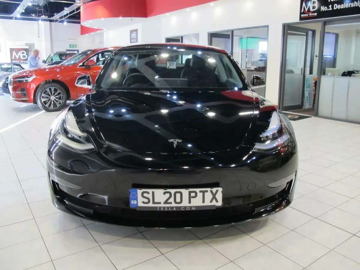 2020-tesla-model-3-e-performance-big-12