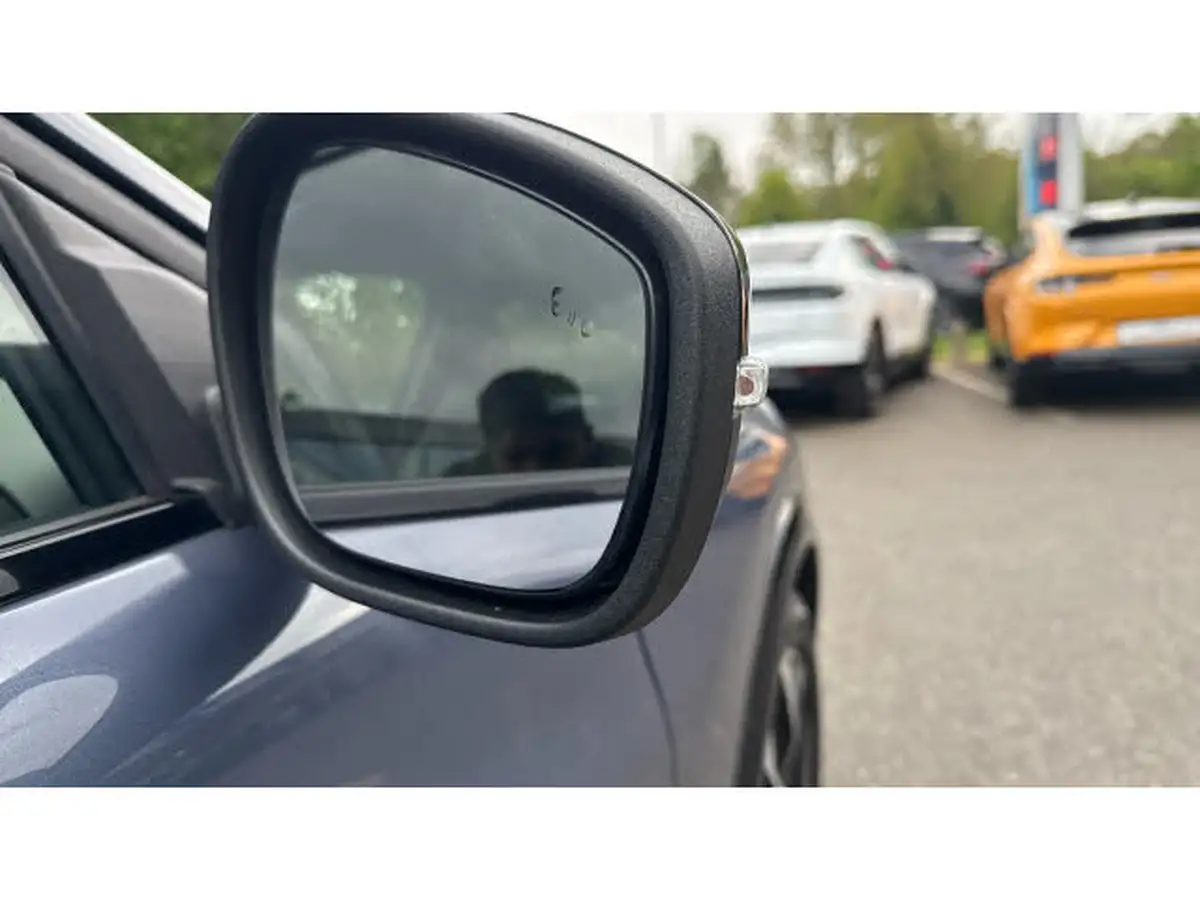 2021-ford-mustang-mach-e-e-extended-range-351ps-88kwh-awd-big-24