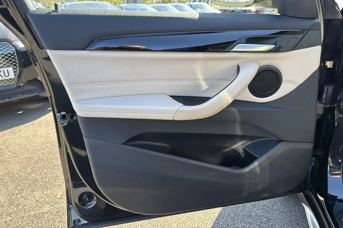 2021-bmw-x1-20-xdrive20i-xline-big-34