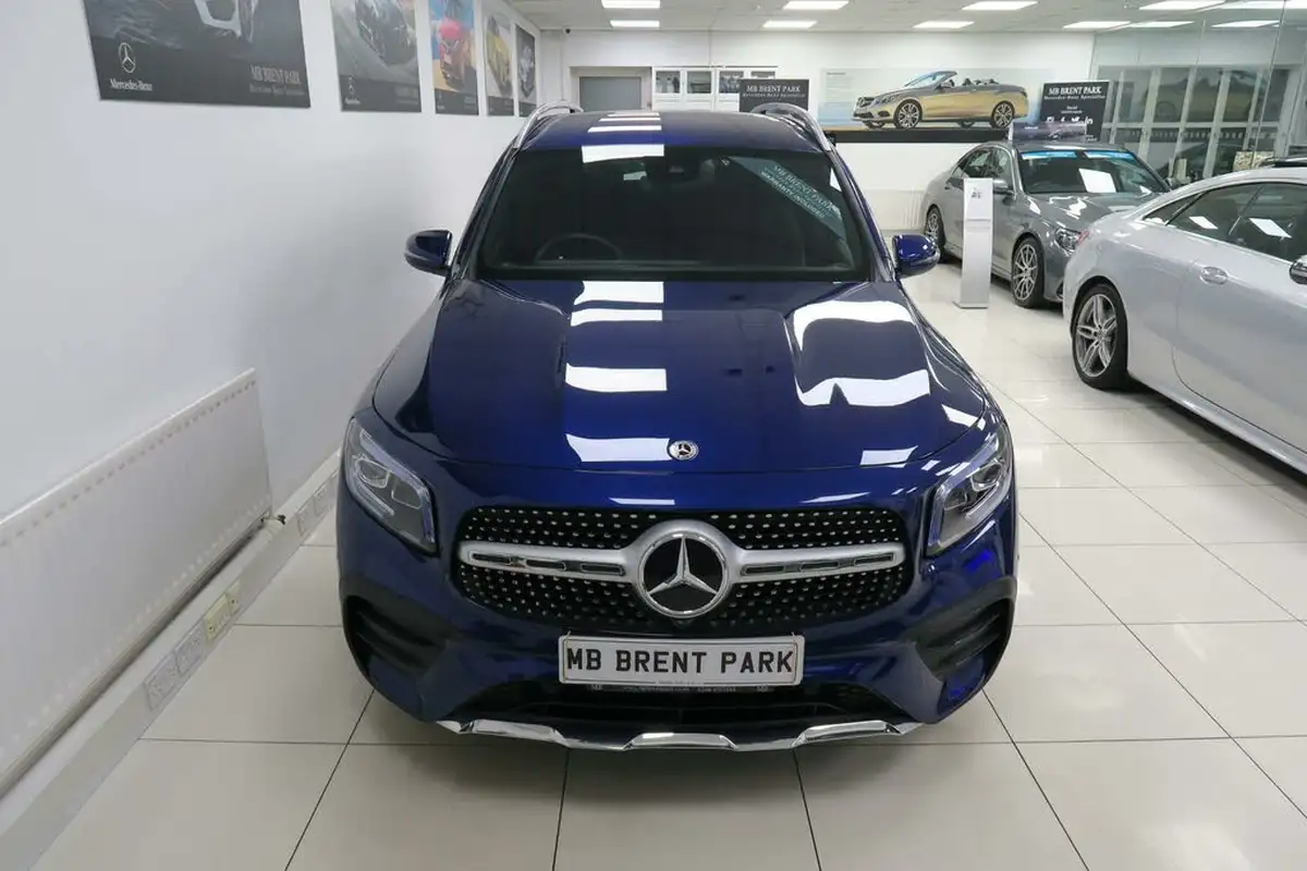 2021-mercedes-benz-glb-class-13-glb200-amg-line-8g-tronic-big-1