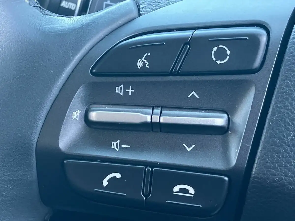 2020-hyundai-kona-e-premium-204ps-big-15