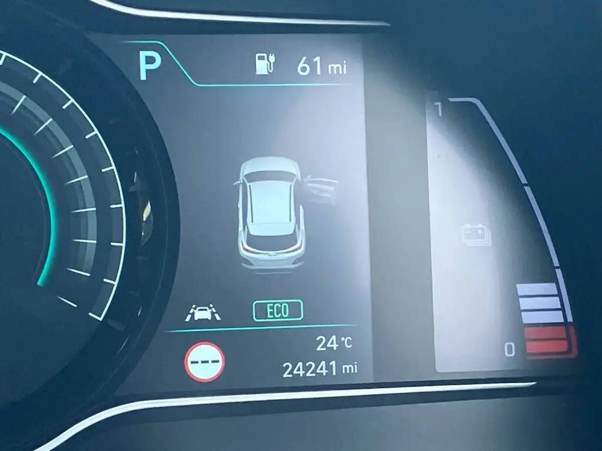 2020-hyundai-kona-e-premium-204ps-big-41