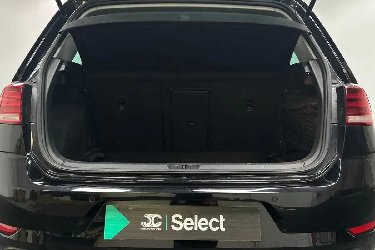 2019-volkswagen-golf-16tdi-match-hatchback-5d-big-15