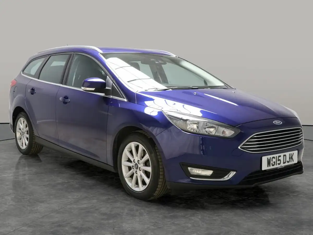 2015-ford-focus-16-titanium-estate-big-6
