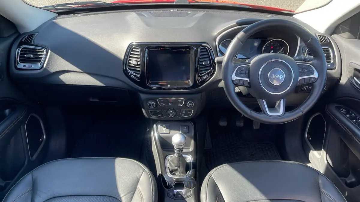 2019-jeep-compass-16-multijet-ii-limited-big-10