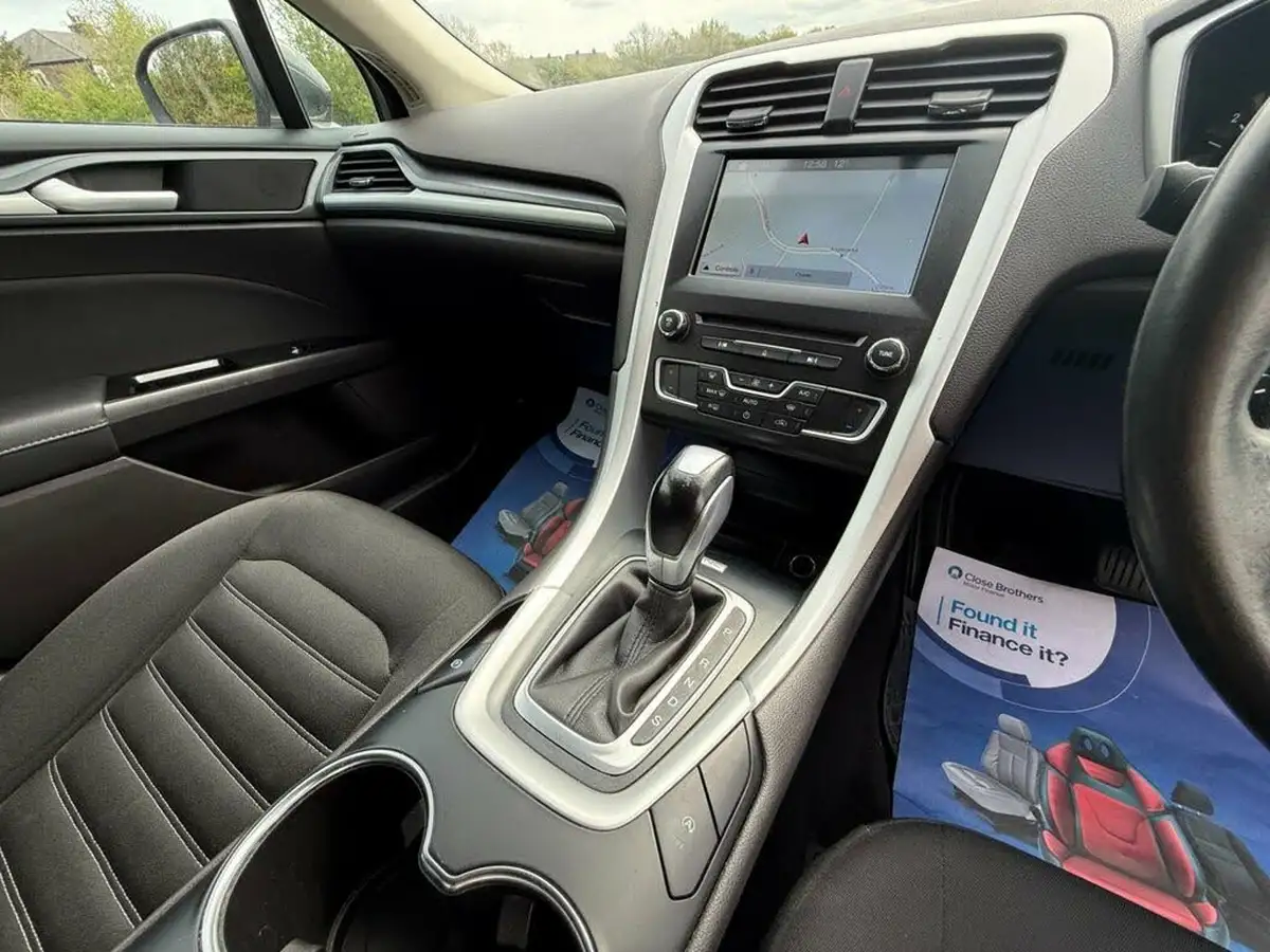 2017-ford-mondeo-20tdci-zetec-eco-estate-big-24
