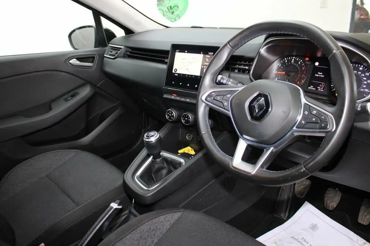 2020-renault-clio-10-sce-iconic-75bhp-big-14