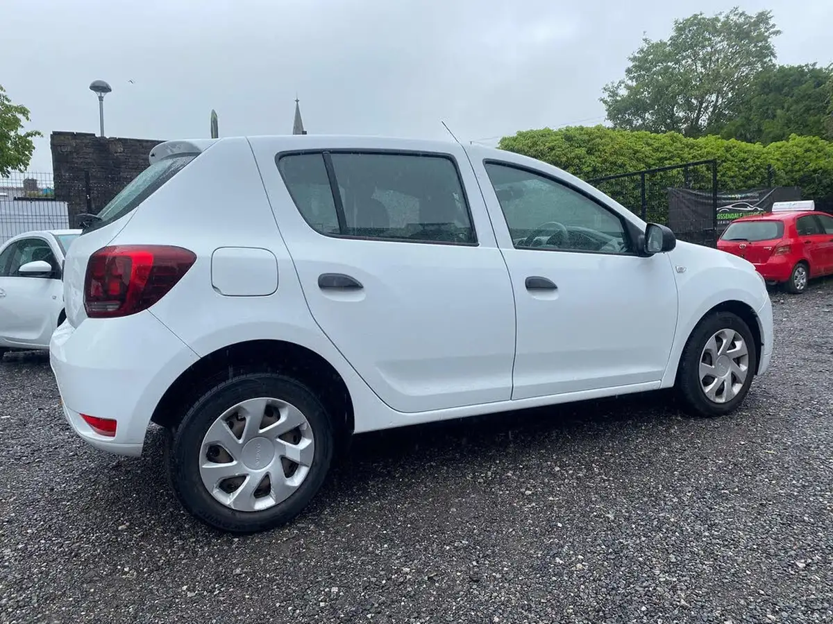 2017-dacia-sandero-10-sce-ambiance-big-6