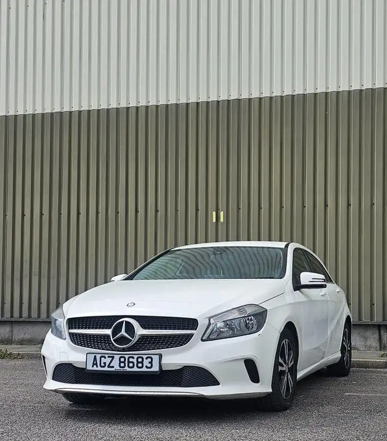 2016-mercedes-benz-a-class-15d-a180d-se-ss-big-4