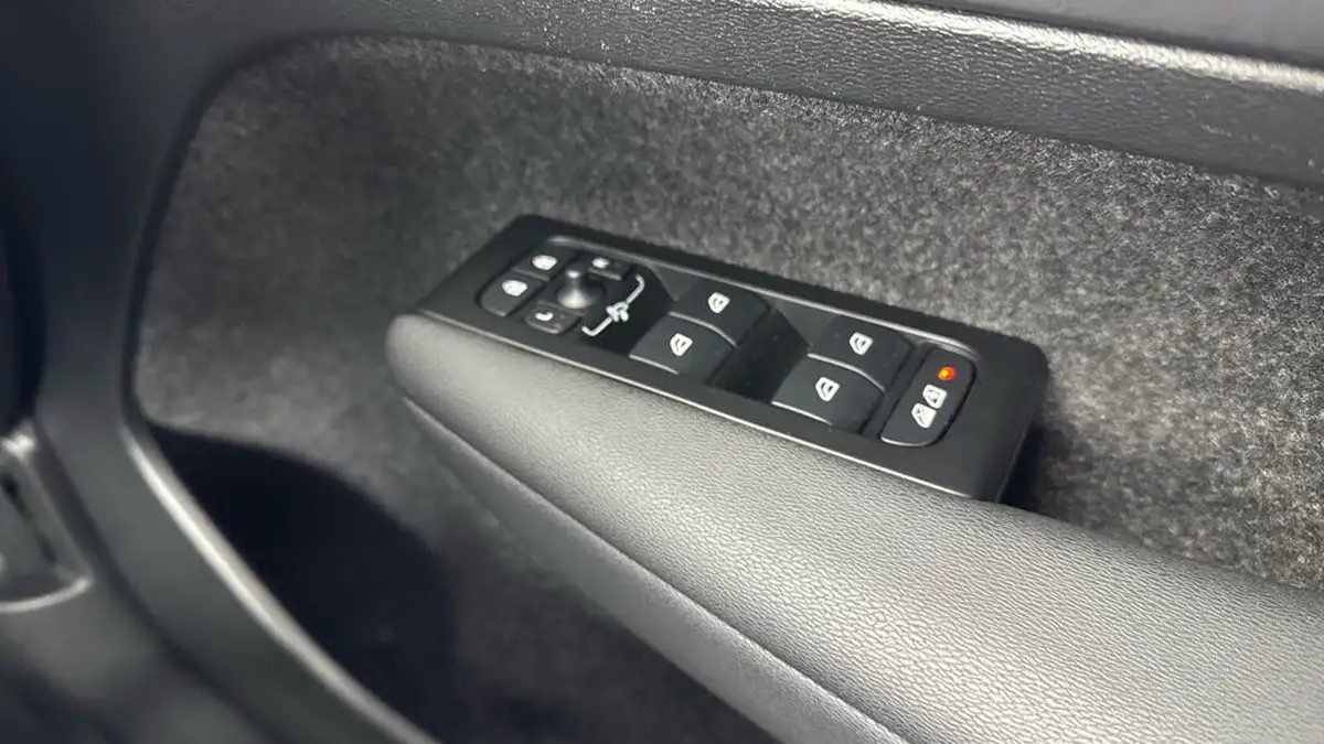 2022-volvo-xc40-e-twin-recharge-plus-big-19