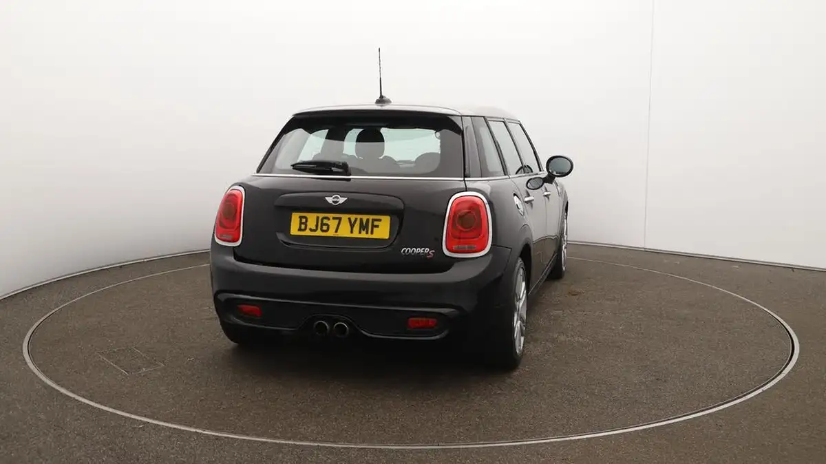 2017-mini-cooper-20-cooper-s-seven-media-xlss-5d-big-54