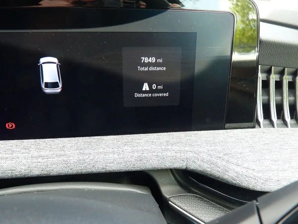 2024-skoda-superb-20tdi-se-technology-estate-dsg-big-8