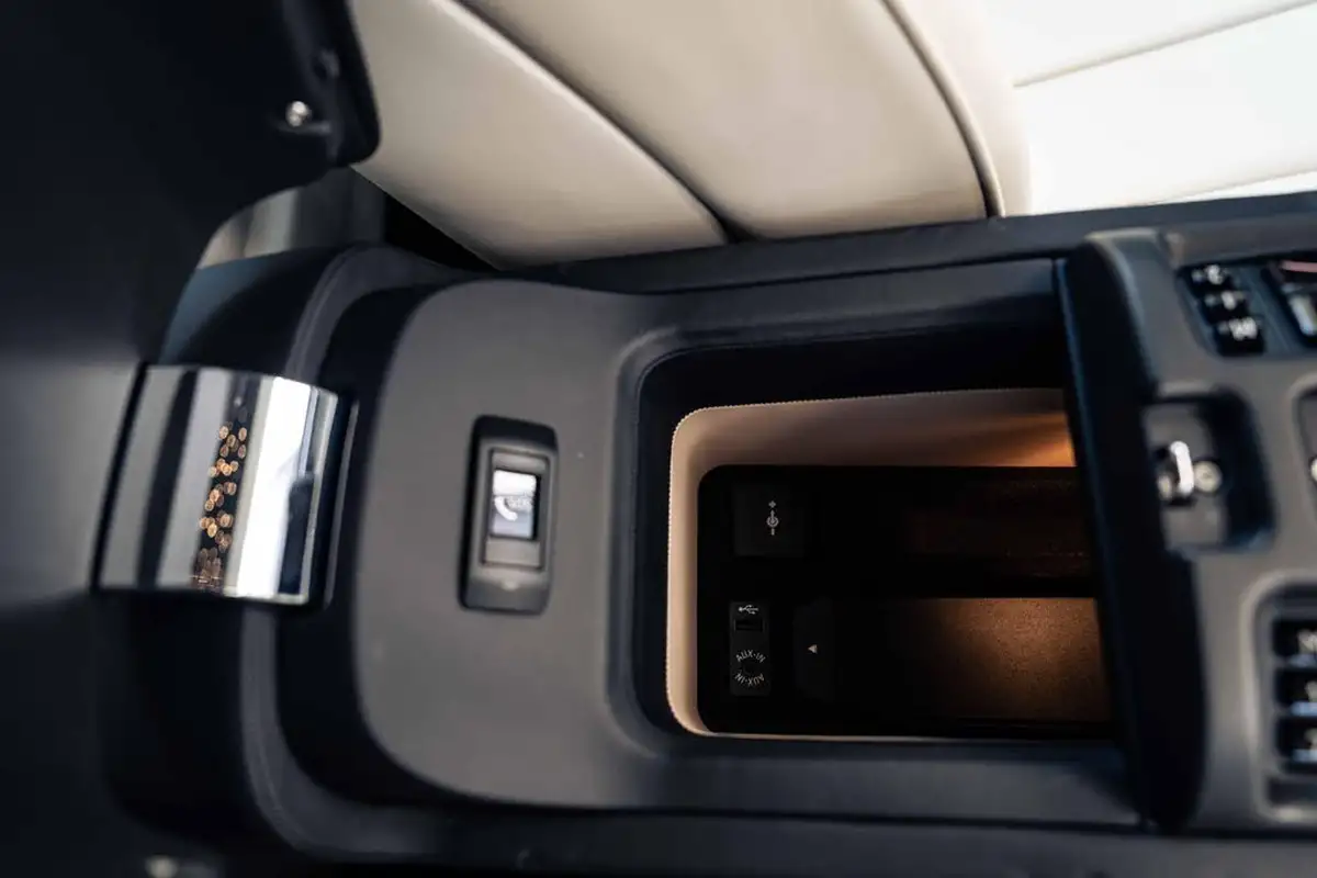 2016-rolls-royce-phantom-big-17
