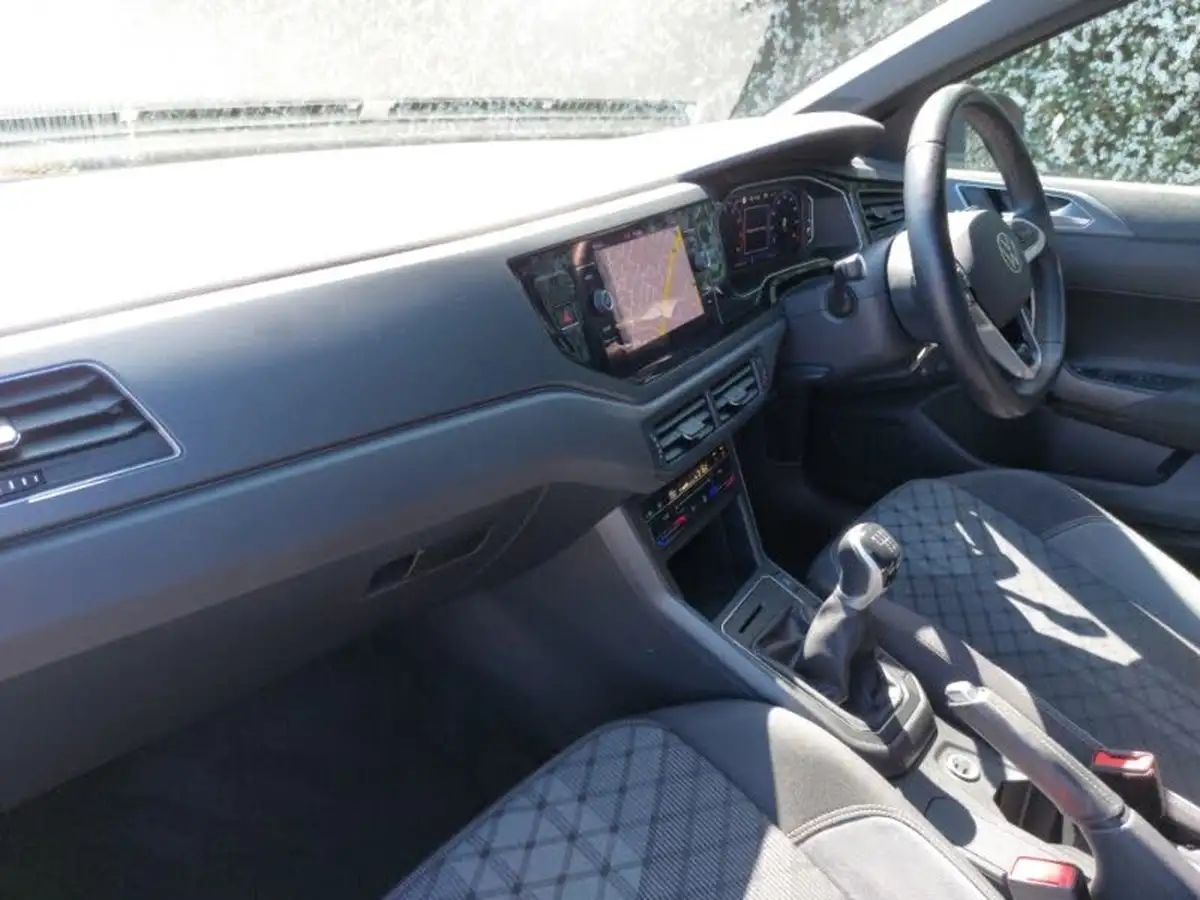 2022-volkswagen-taigo-10-tsi-r-line-big-4