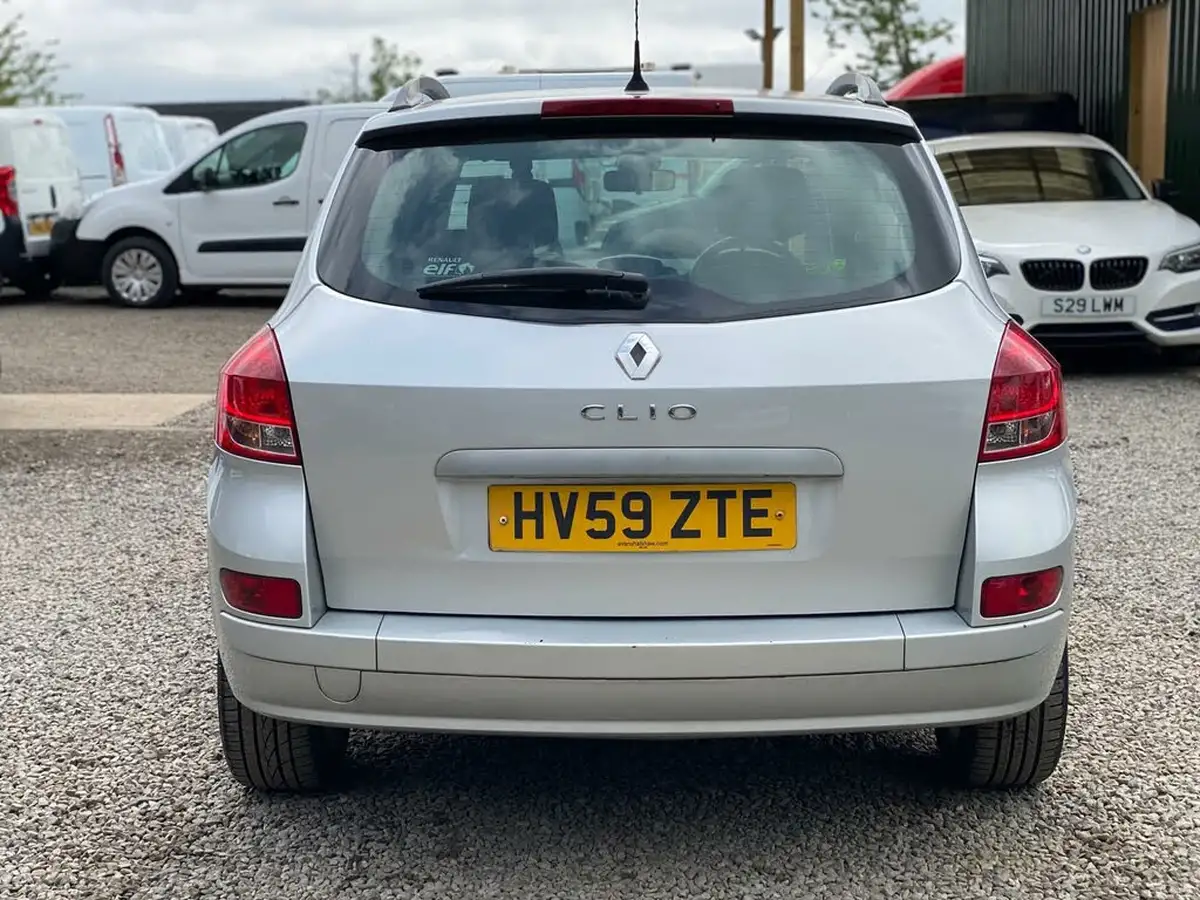 2010-renault-clio-12-dynamique-75bhp-sport-tourer-5d-big-20