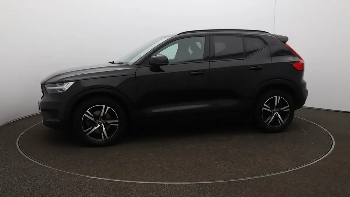 2022-volvo-xc40-20-b4-r-design-big-64