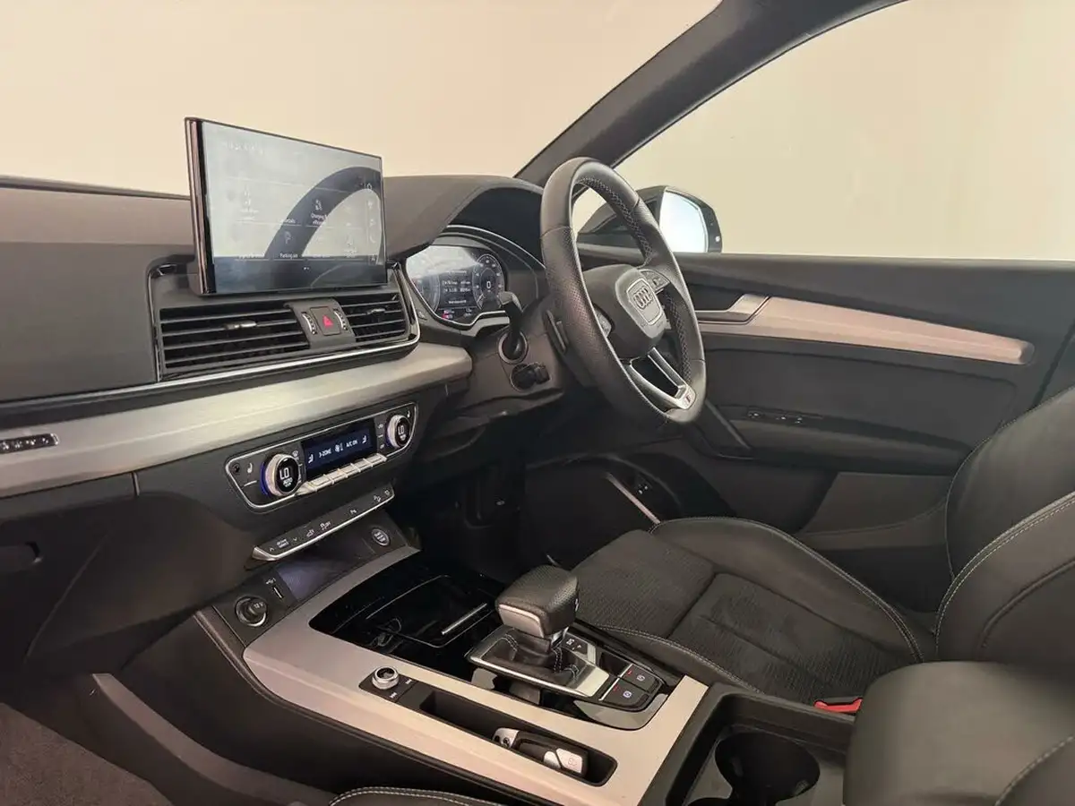 2022-audi-q5-20-50-tfsi-e-s-line-station-wagon-big-8