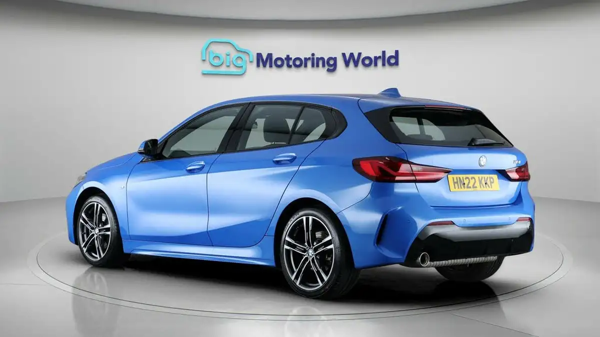 2022-bmw-1-series-15-118i-m-sport-lcp-big-5