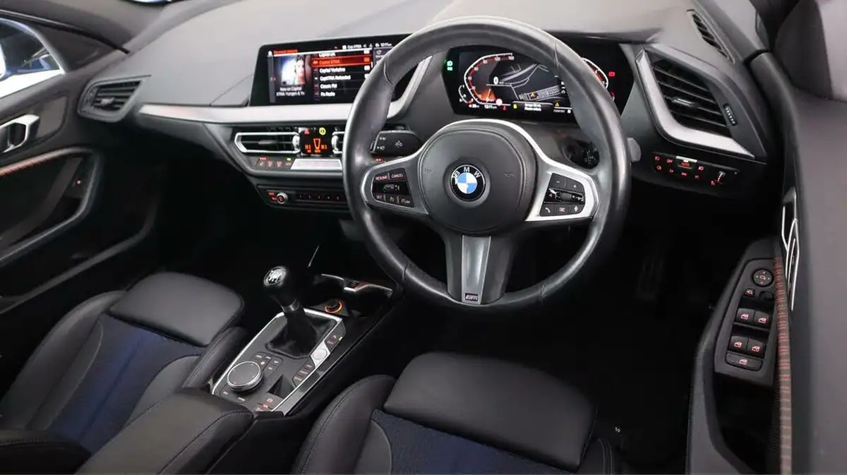 2022-bmw-1-series-15-118i-m-sport-lcp-big-9