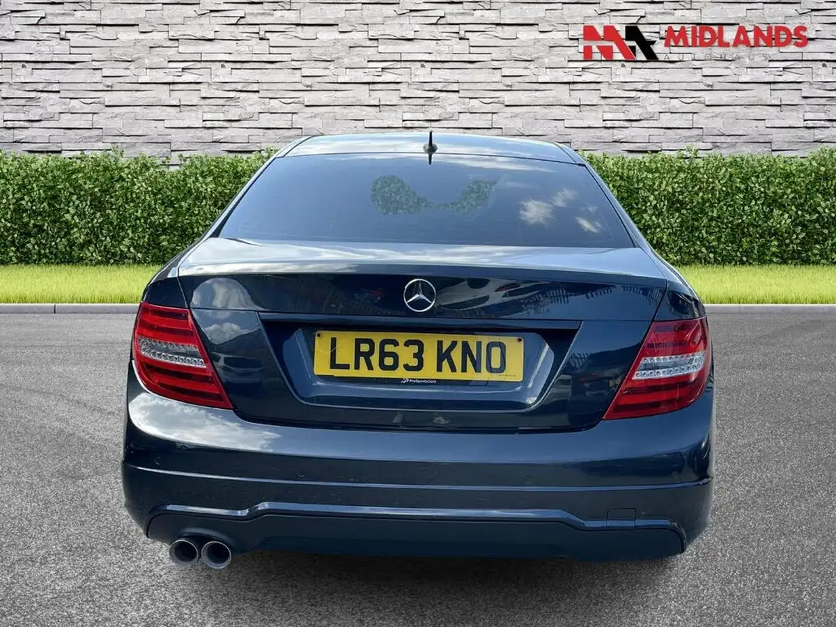 2013-mercedes-benz-c-class-21td-c220-cdi-amg-sport-cdi-coupe-2d-7g-tronic-plus-big-4
