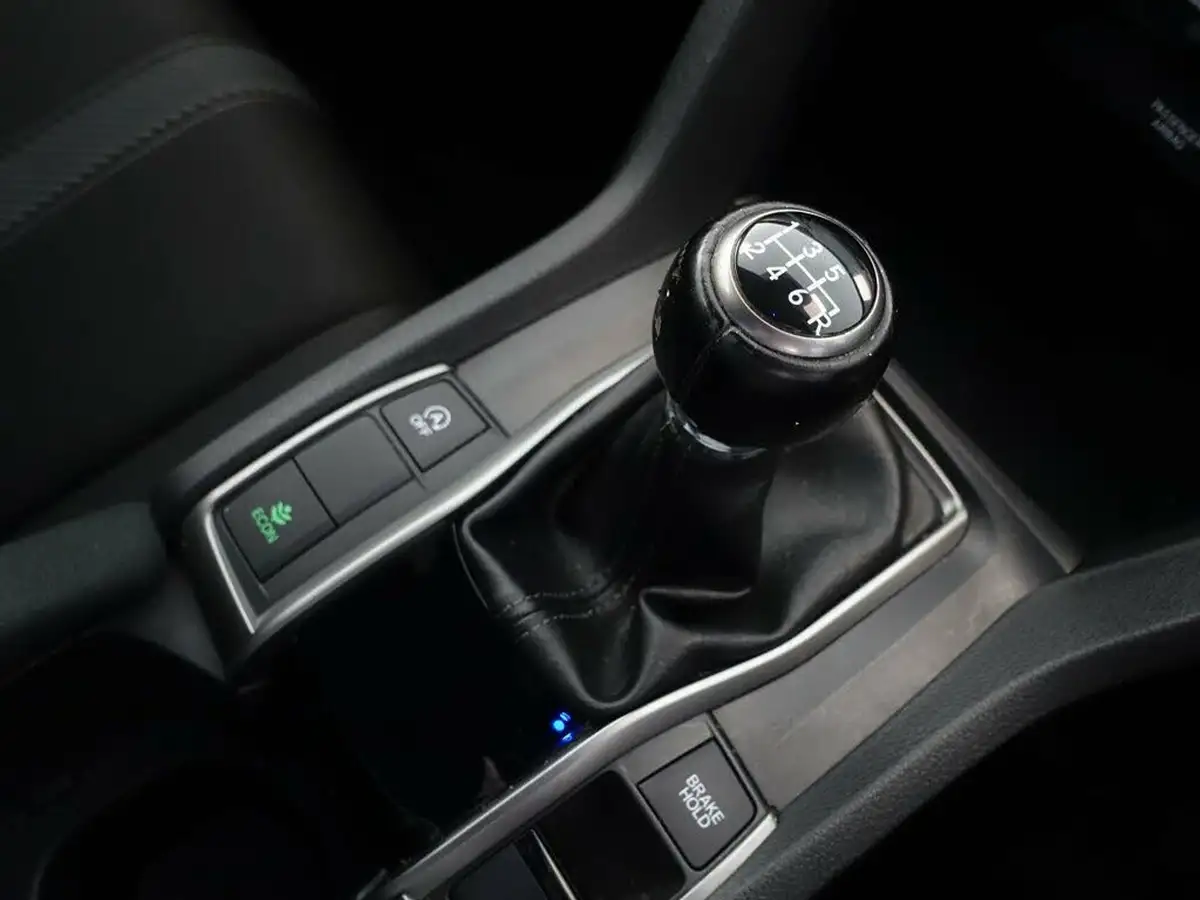 2019-honda-civic-10-vtec-turbo-sr-hatchback-5d-big-24