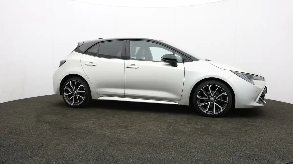 2020-toyota-corolla-18-vvt-i-excel-trk-hatchback-big-41