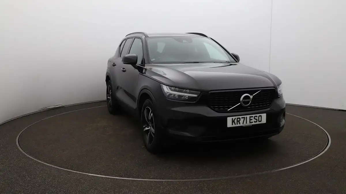 2022-volvo-xc40-20-b4-r-design-big-40