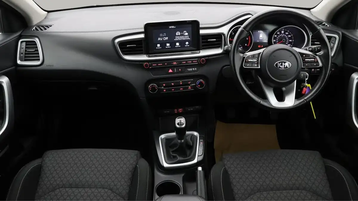 2018-kia-ceed-16crdi-2-114bhp-eco-hatchback-1598cc-big-12