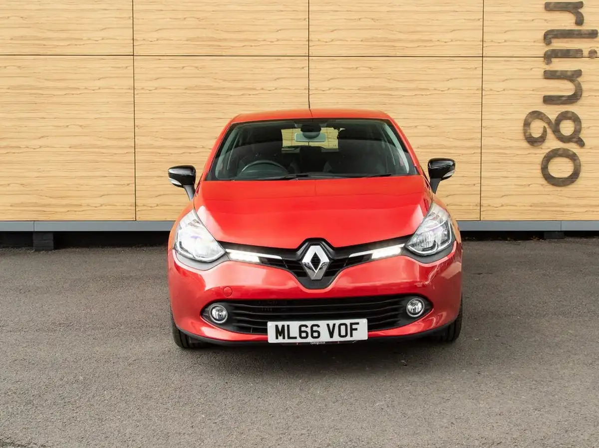2016-renault-clio-09-tce-dynamique-s-nav-big-4