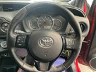 2016-toyota-yaris-133-design-small-9