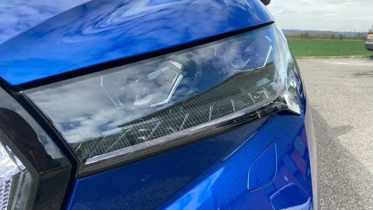 2025-skoda-enyaq-e-vrs-station-wagon-big-13