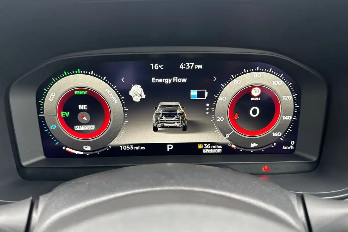 2025-nissan-juke-16-hybrid-n-connecta-big-35
