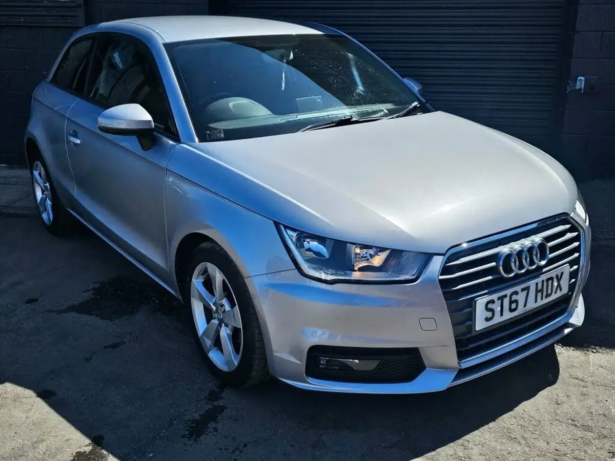 2017-audi-a1-10-tfsi-sport-hatchback-3d-big-6