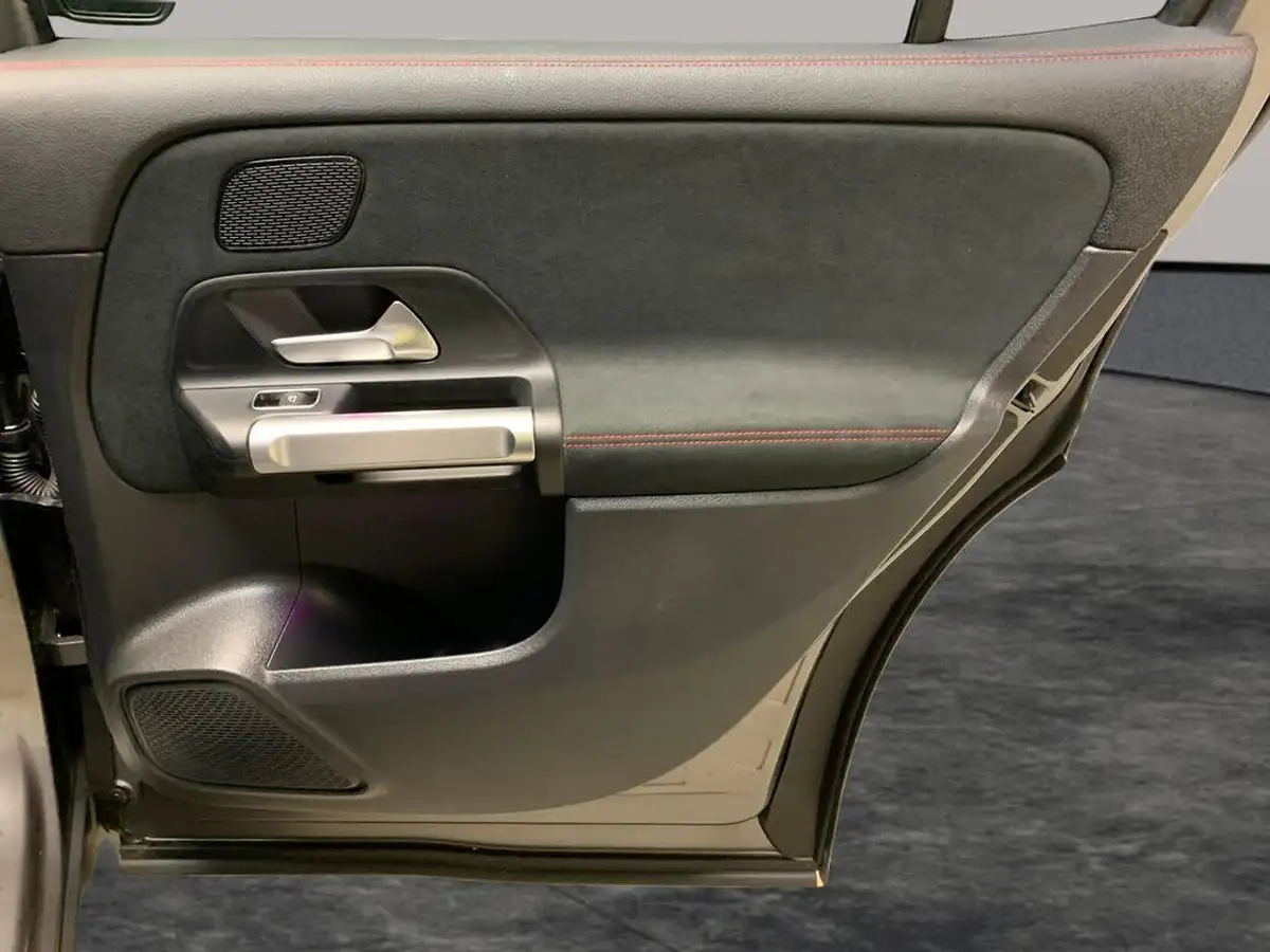 2022-mercedes-benz-eqb-e-eqb-350-amg-line-premium-big-38