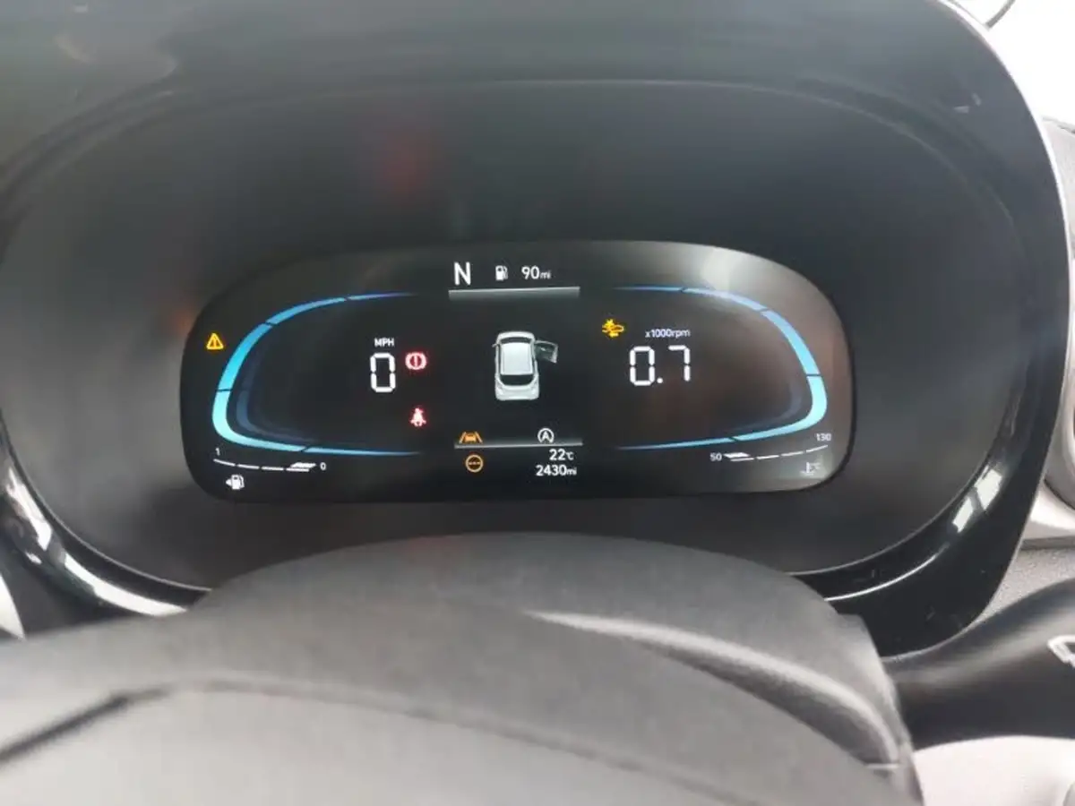 2024-hyundai-i10-10-premium-63ps-auto-big-10