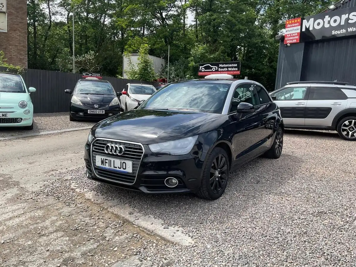 2011-audi-a1-14-sport-tfsi-hatchback-3d-big-34